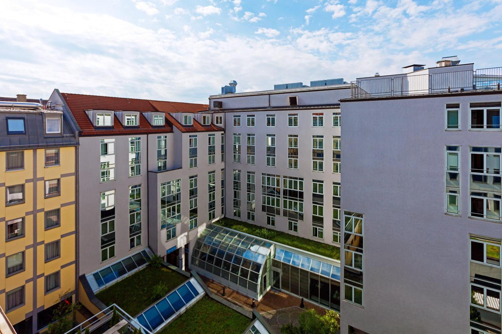 Aloft Muenchen Hotel Exterior photo