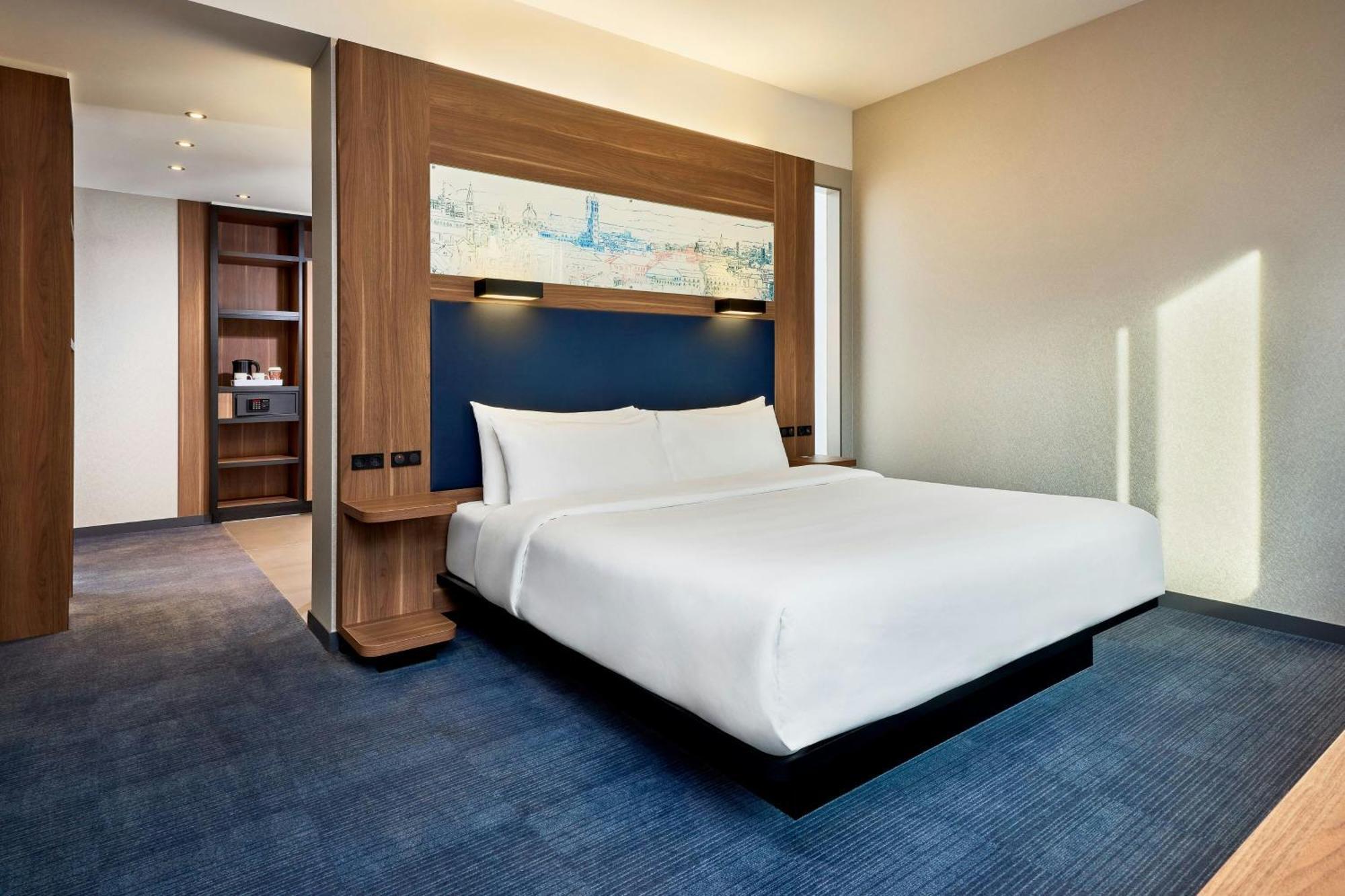 Aloft Muenchen Hotel Exterior photo